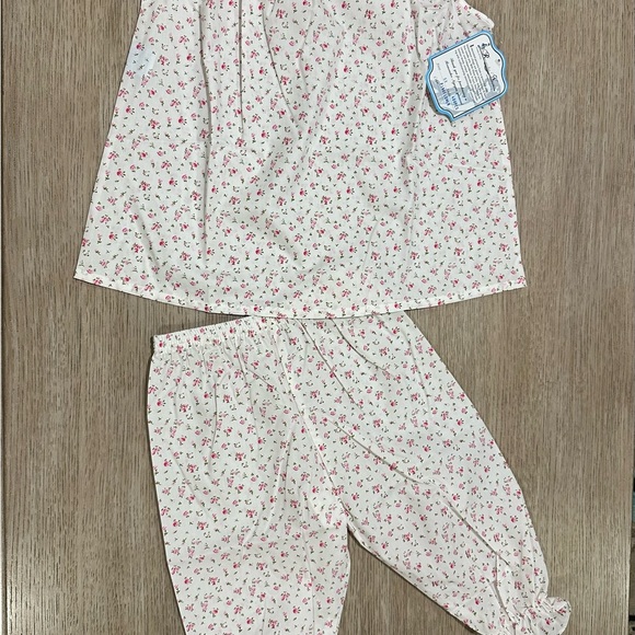 NWT Remember Nguyen. Adorable Pink Floral Kids Set - Picture 2 of 4